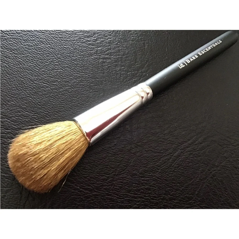 Bare Escentuals Fast & Flawless Blending Brush - Brand New.